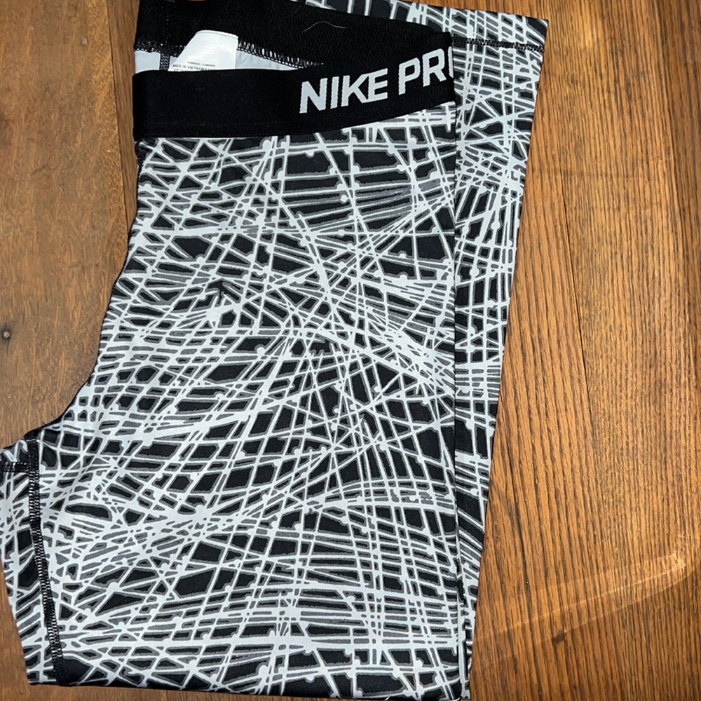 Nike Pro 3/4 leggings